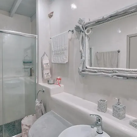 Amalia At Campos * Andiparos